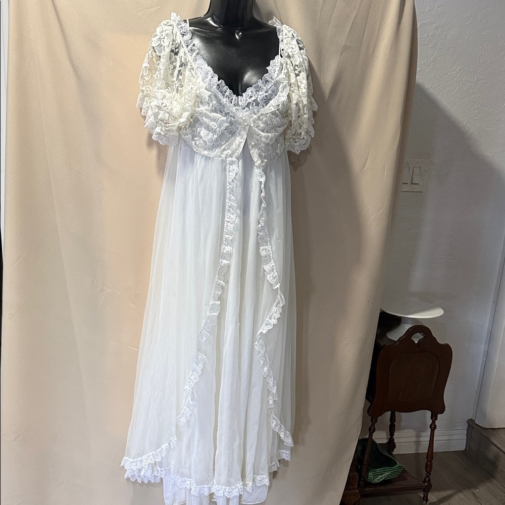 Vintage 1950’s Peignoir White Lace Empire-Waist Sheer Nightgown